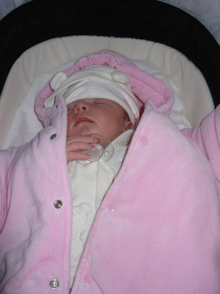 Emma adore les promenades !