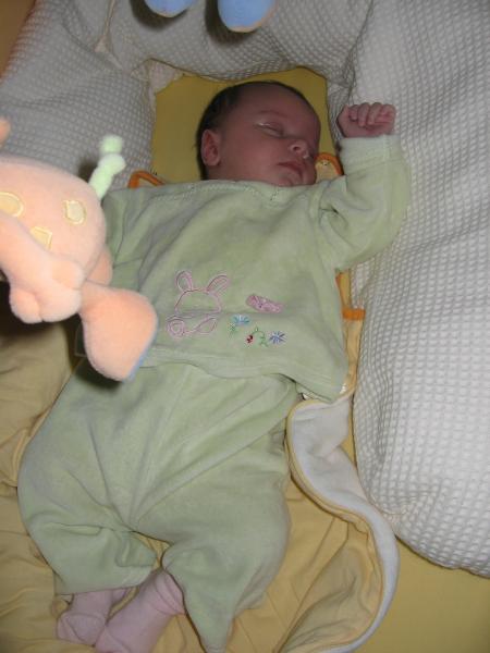 Aujourd'hui, Emma s'est habill�e.