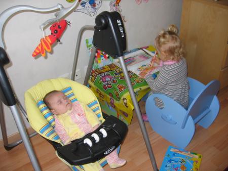 Je fais du coloriage.